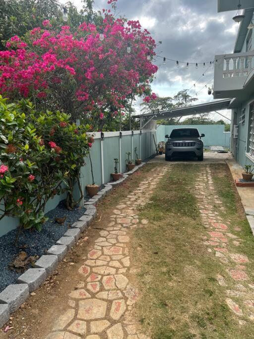 Playa Y Campo Getaway Apartment Isabela Eksteriør bilde